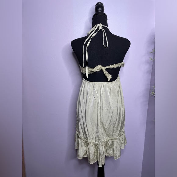 Dress - Picture 9 of 12